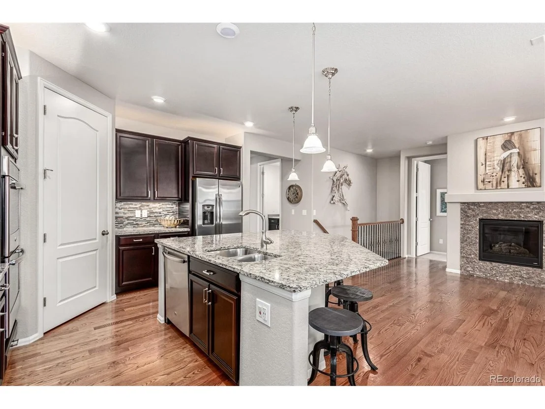 Photo of 7991 Heritage Dr