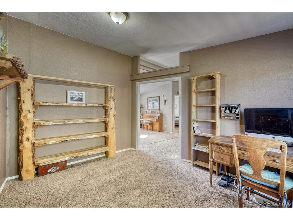Photo of 7008 County Road 107