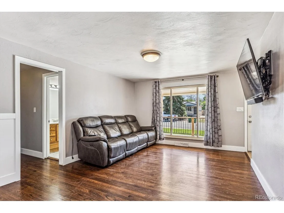 Photo of 3351 Hazel Pl