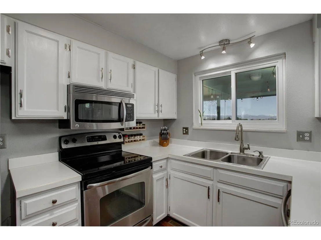 Photo of 222 Helena Cir