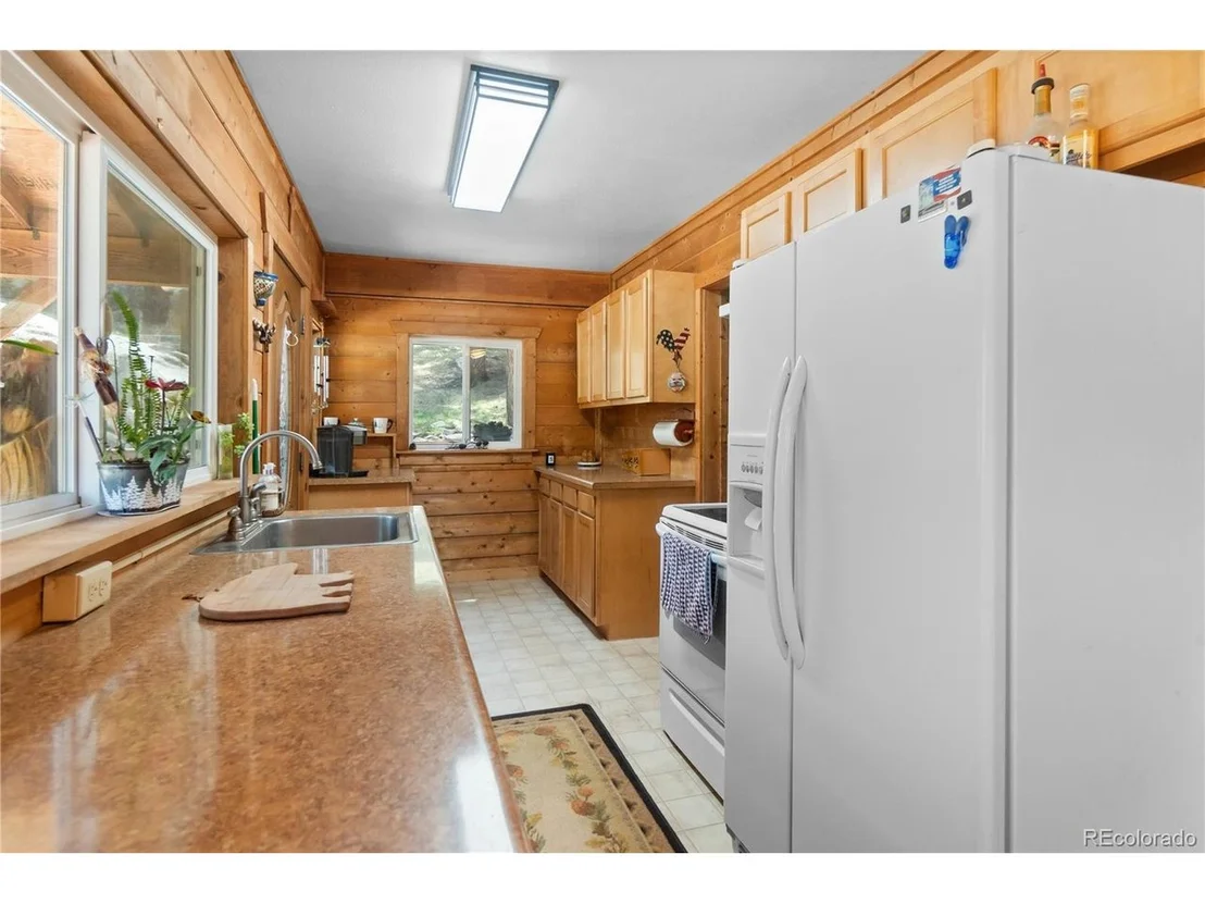 Photo of 48 Linn Cir