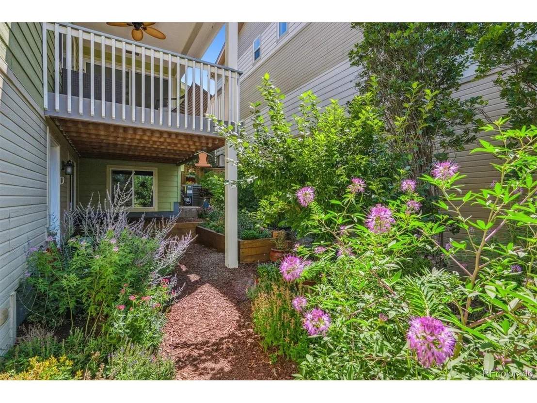 Photo of 3379 Cranston Cir