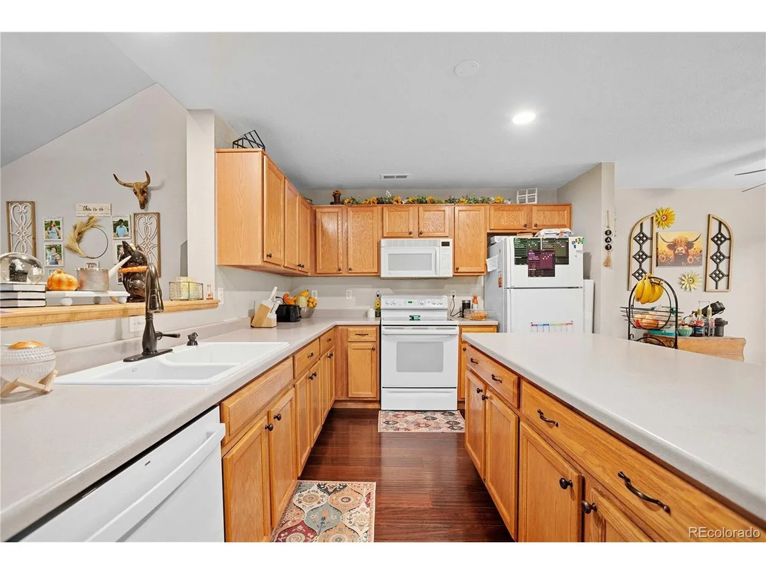 Photo of 6139 Shamrock Cir