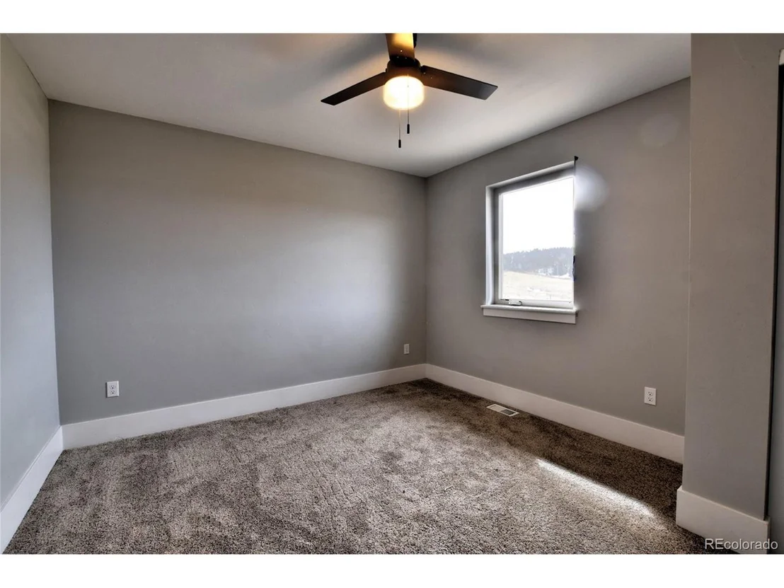 Photo of 2463 Arrowhead Dr