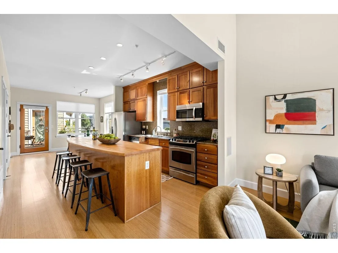 Photo of 1299 Yellow Pine Ave