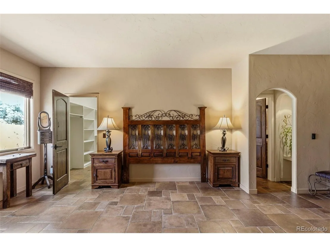 Photo of 28098 Green Valley Ln