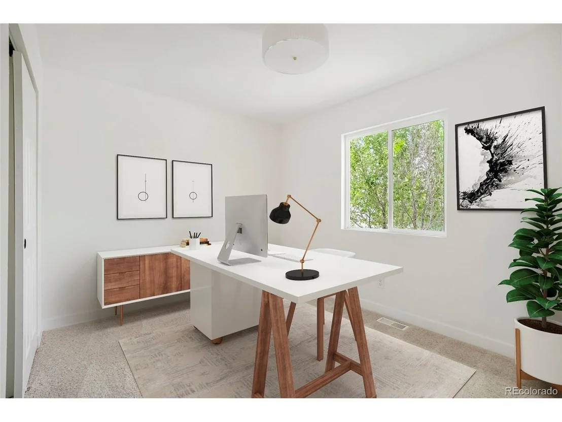 Photo of 2216 Apple Ave