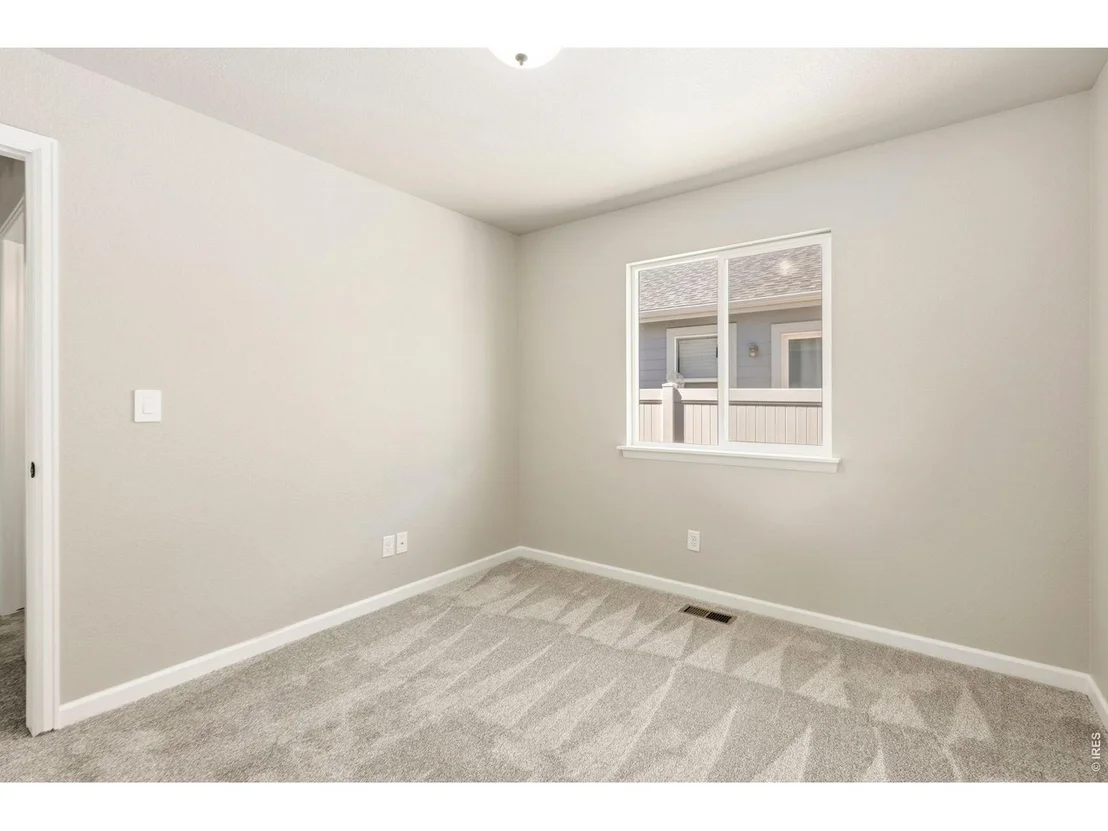Photo of 2441 Shooting Star Way