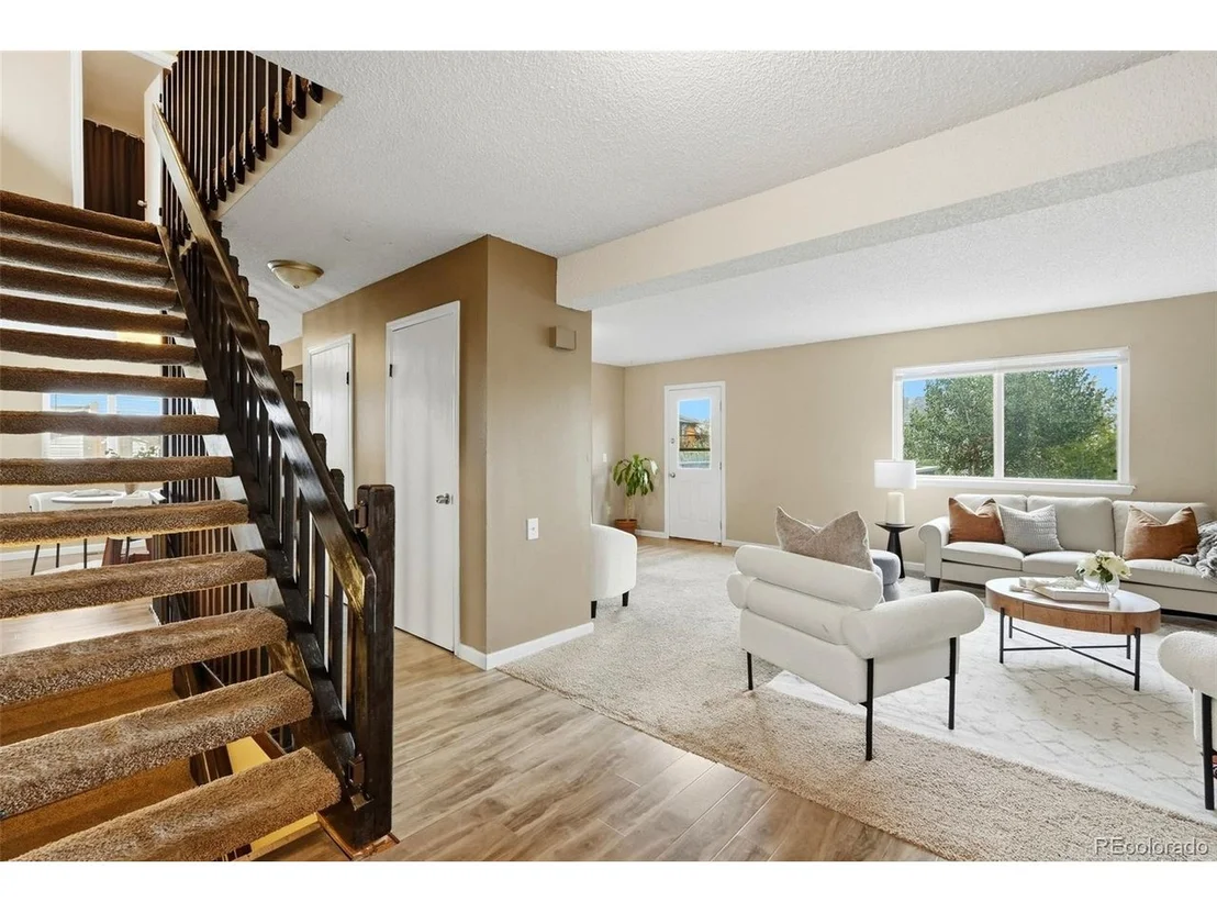 Photo of 1060 Downing Way