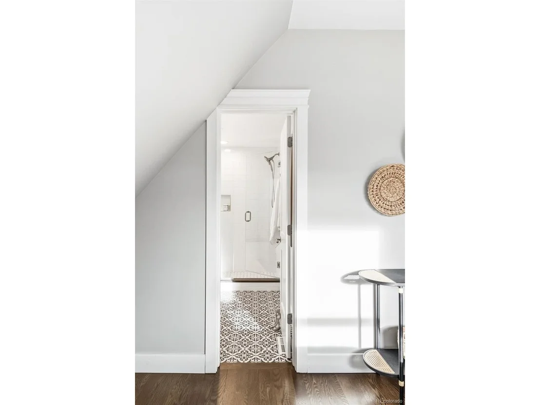 Photo of 3321 Bryant St