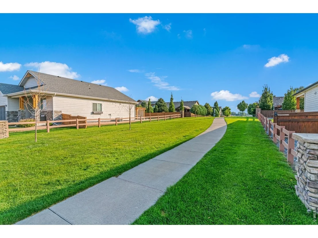 Photo of 84 Turnberry Dr