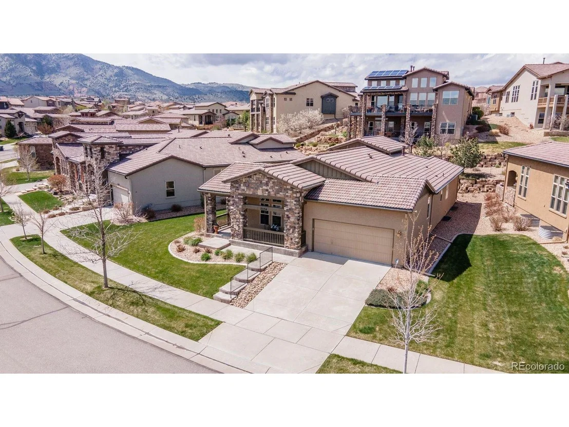 Photo of 2354 S Juniper Cir