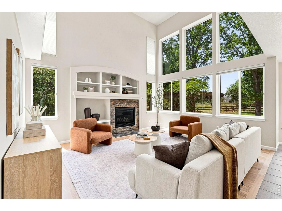 Photo of 2854 Blue Jay Way