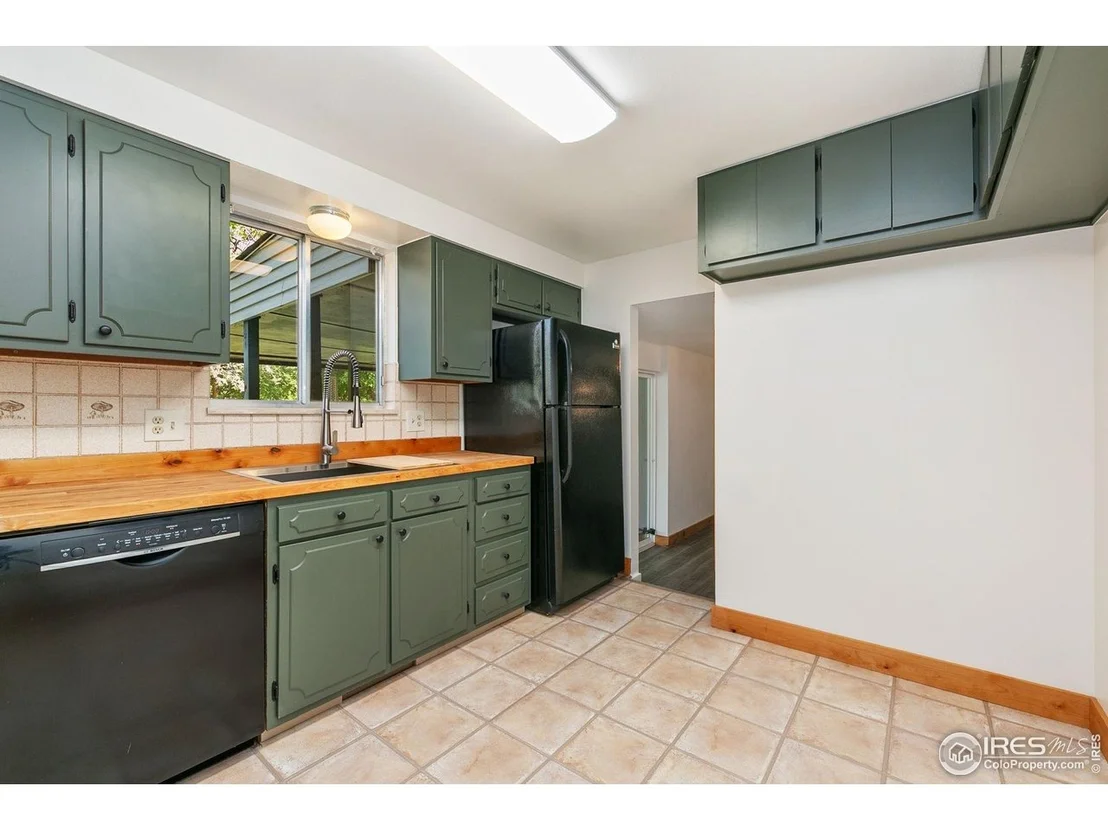 Photo of 2828 Redwing Rd
