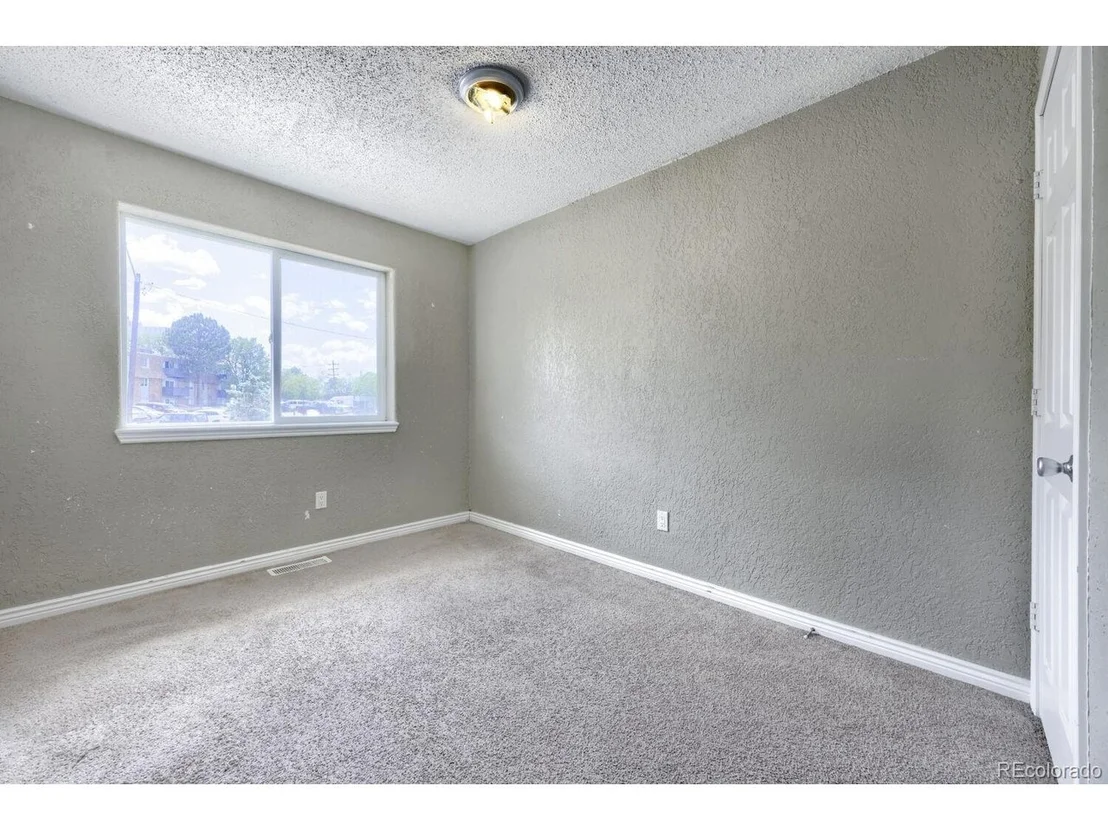 Photo of 7530 Hilltop Cir