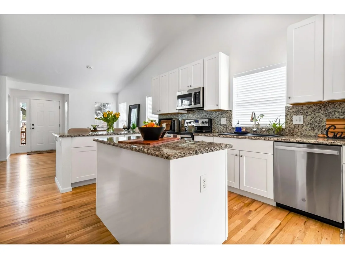 Photo of 111 Bayside Cir