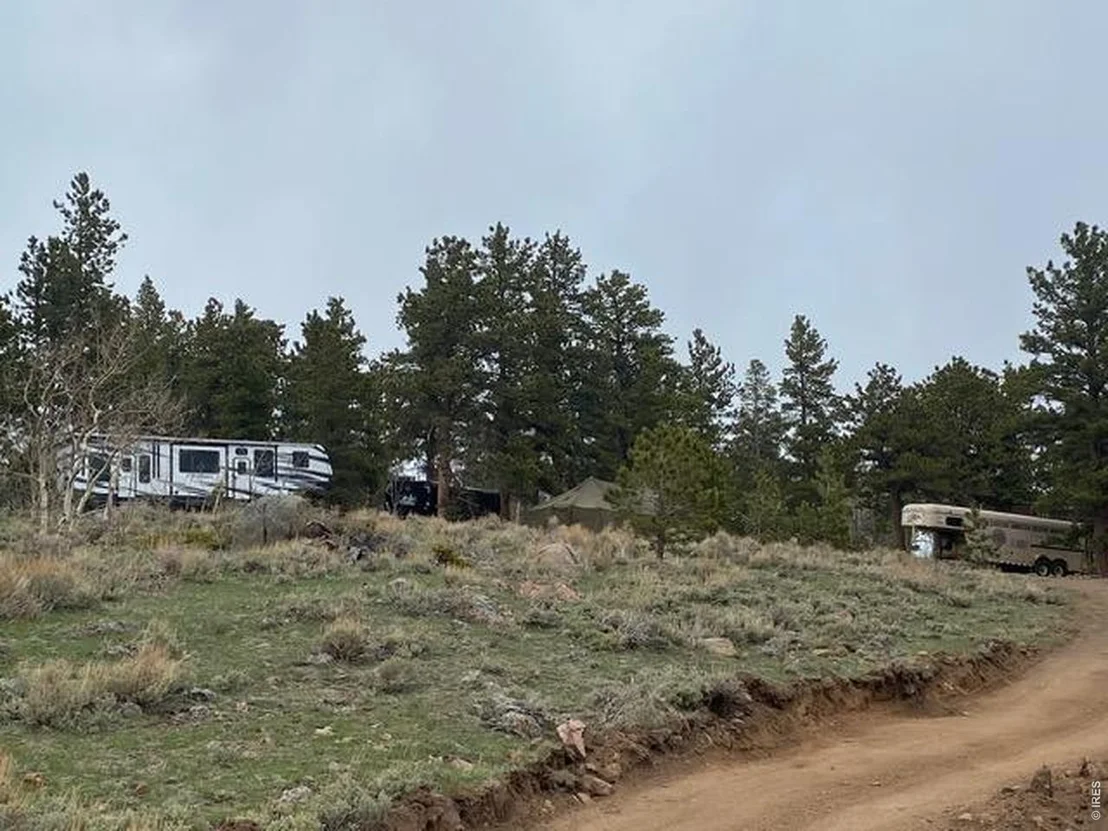 Photo of 215 Murdock Dr