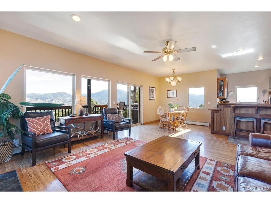 Photo of 6396 Terrace Ln