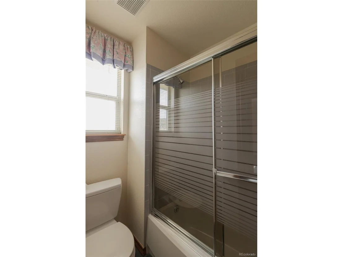 Photo of 116 Willowleaf Dr