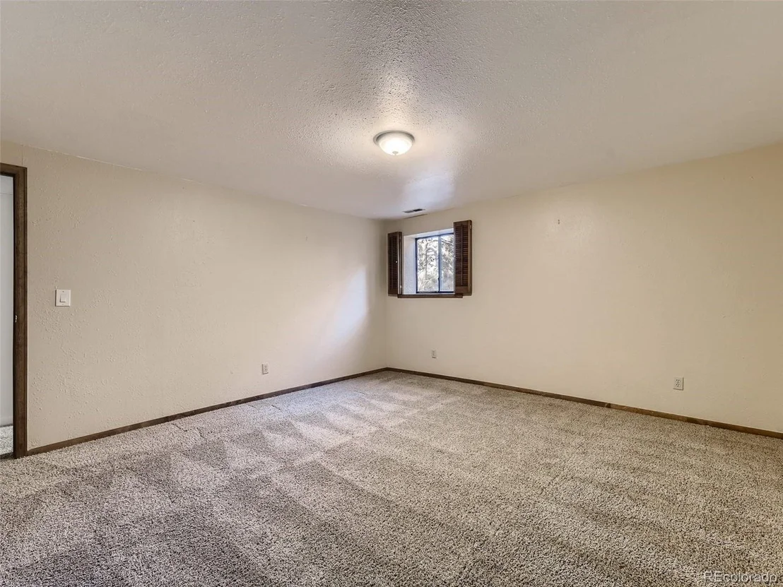Photo of 7992 E Windcrest Row