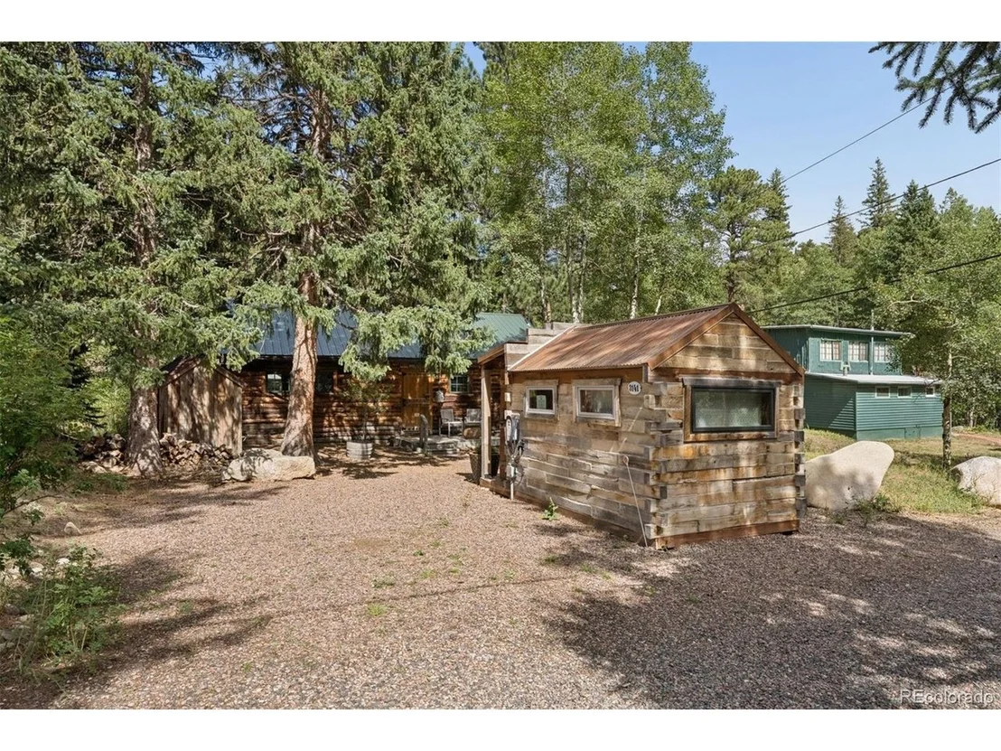Photo of 3141 Riverside Dr