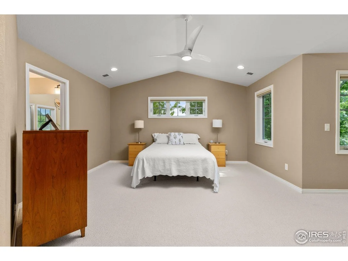 Photo of 1231 Hawk Ridge Rd