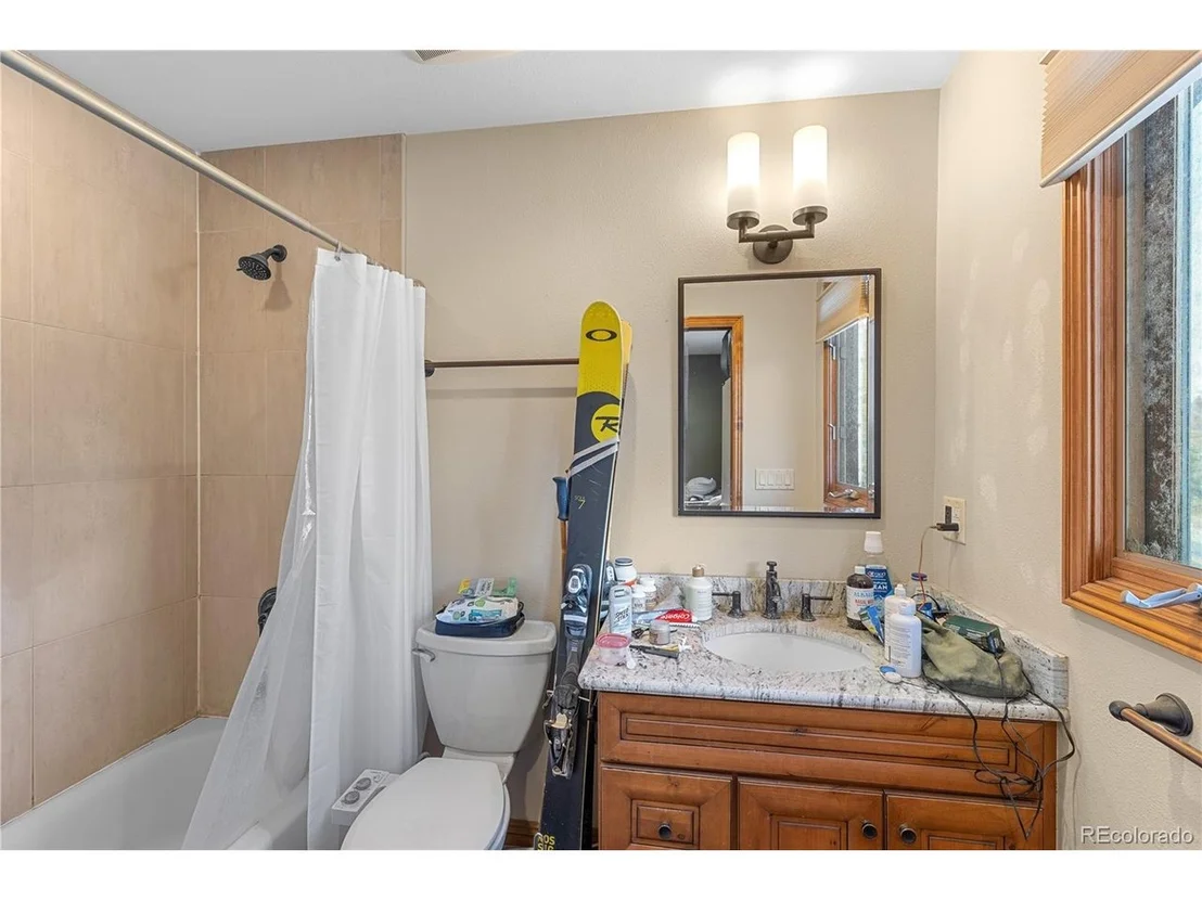 Photo of 208 Deer Path Rd