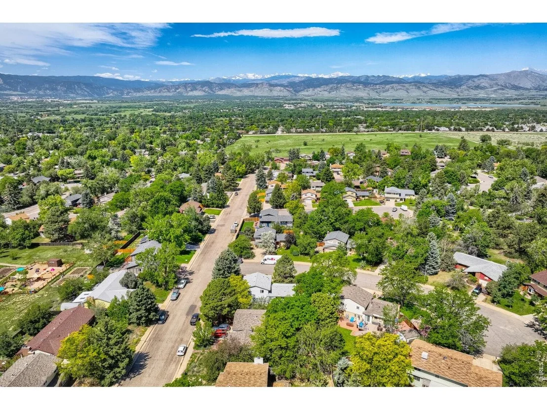 Photo of 4848 Fairlawn Cir