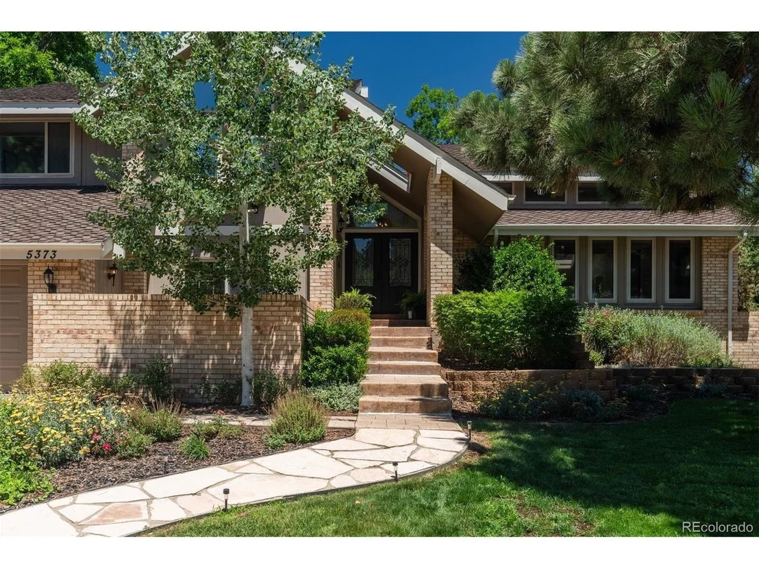 Photo of 5373 E Links Cir