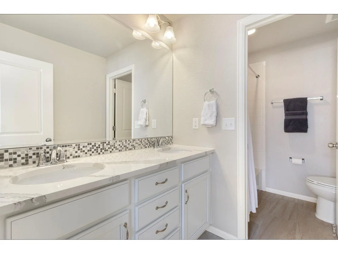Photo of 352 Baja Dr