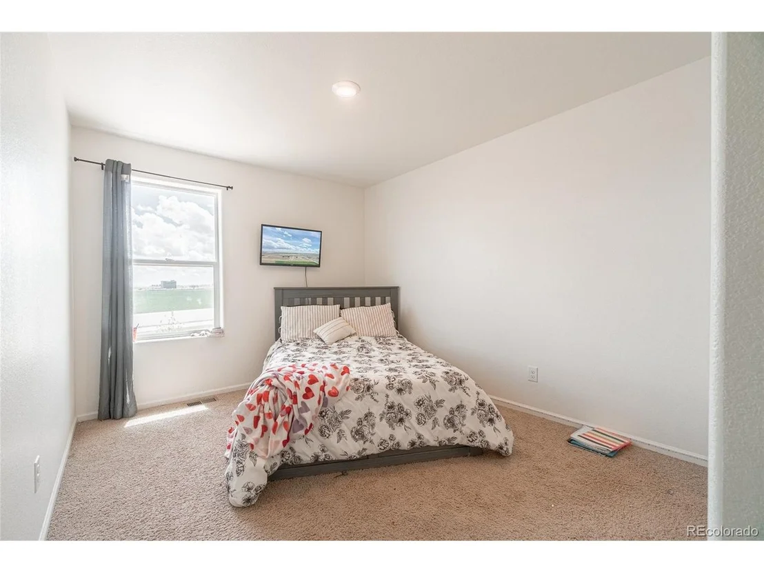 Photo of 47336 Lilac Ave