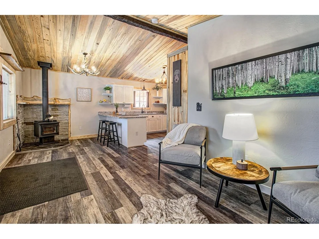 Photo of 295 Valley Rd
