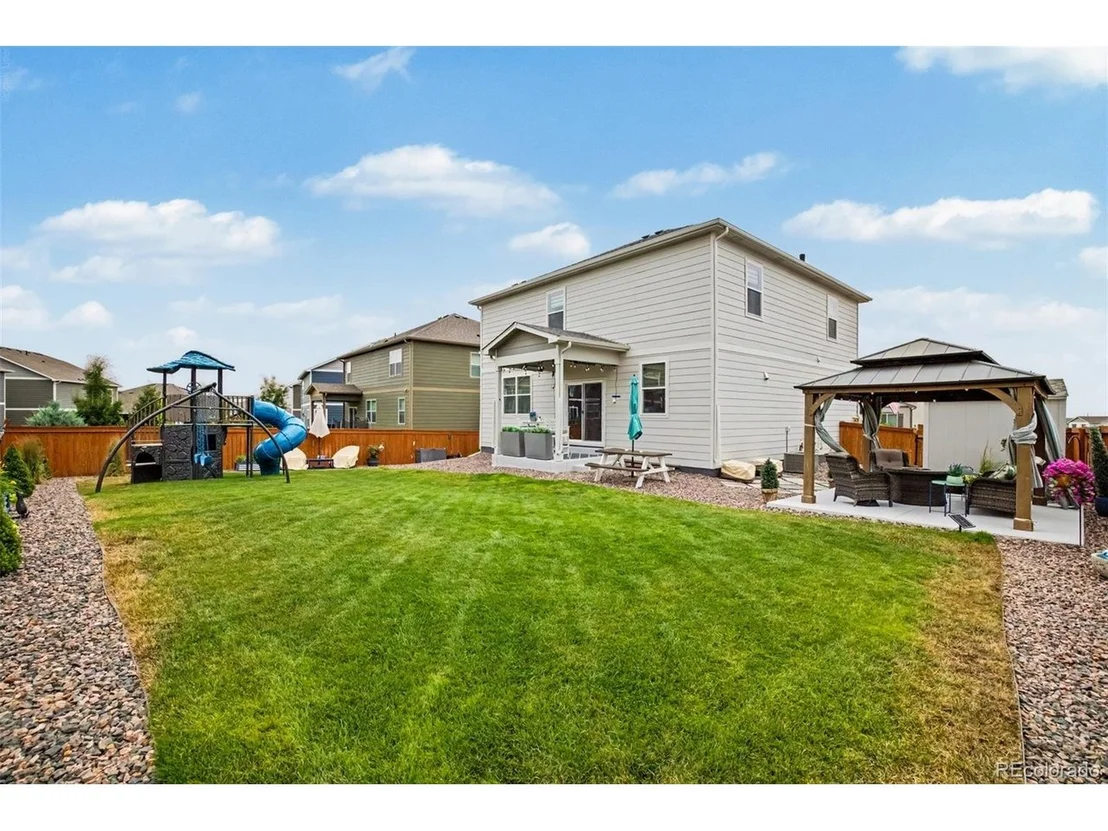 Photo of 1244 Lily Mountain Rd