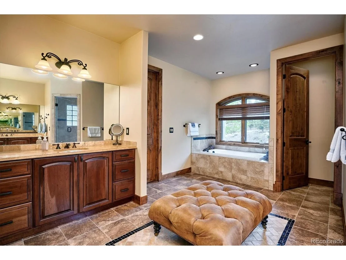 Photo of 11405 Conifer Ridge Dr
