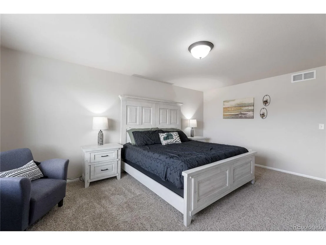 Photo of 1521 Heirloom Dr