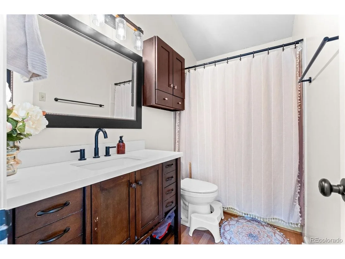 Photo of 20 Long Ridge Dr
