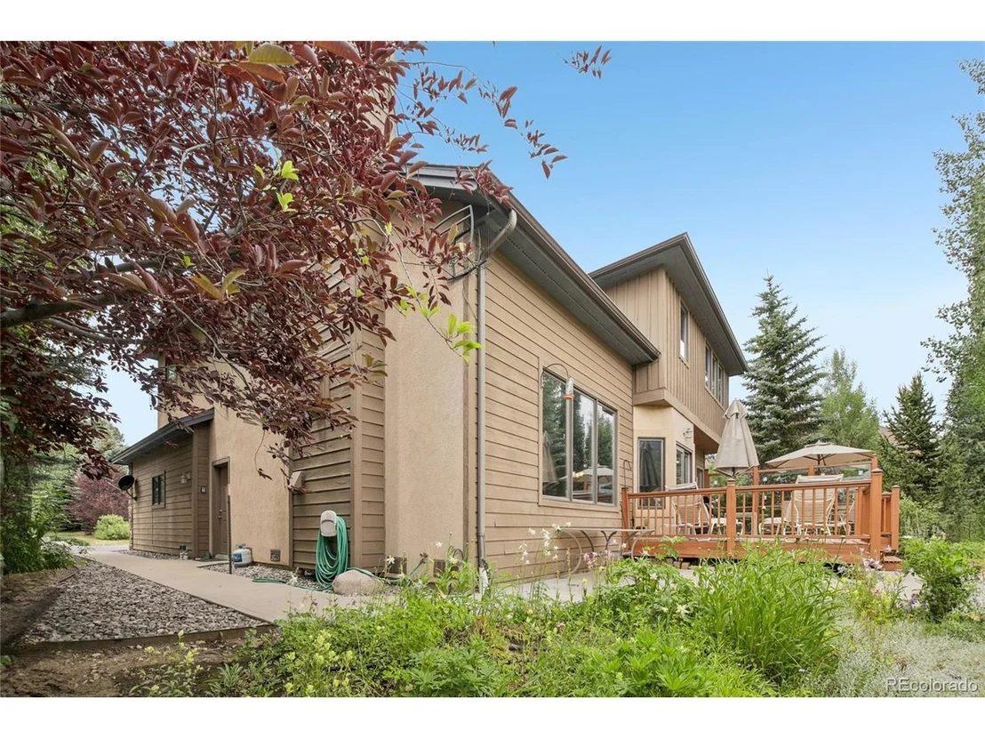 Photo of 1545 Legend Lake Cir