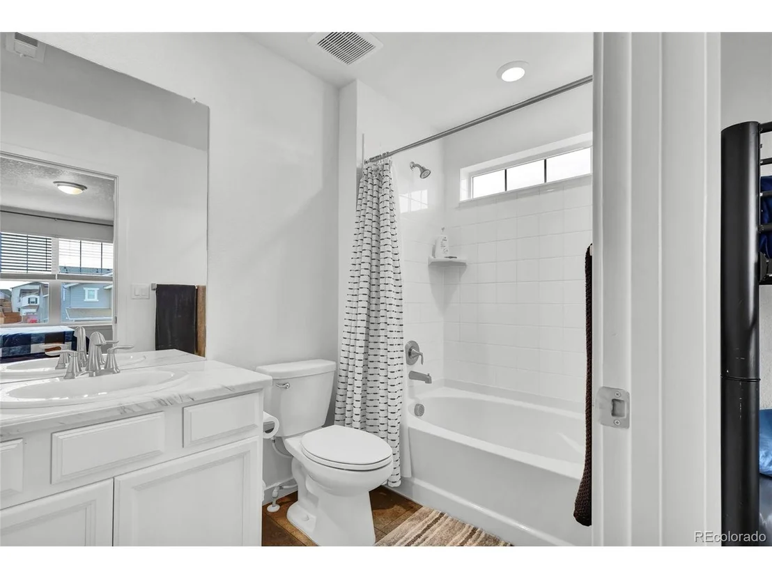 Photo of 1210 Horsetail Loop