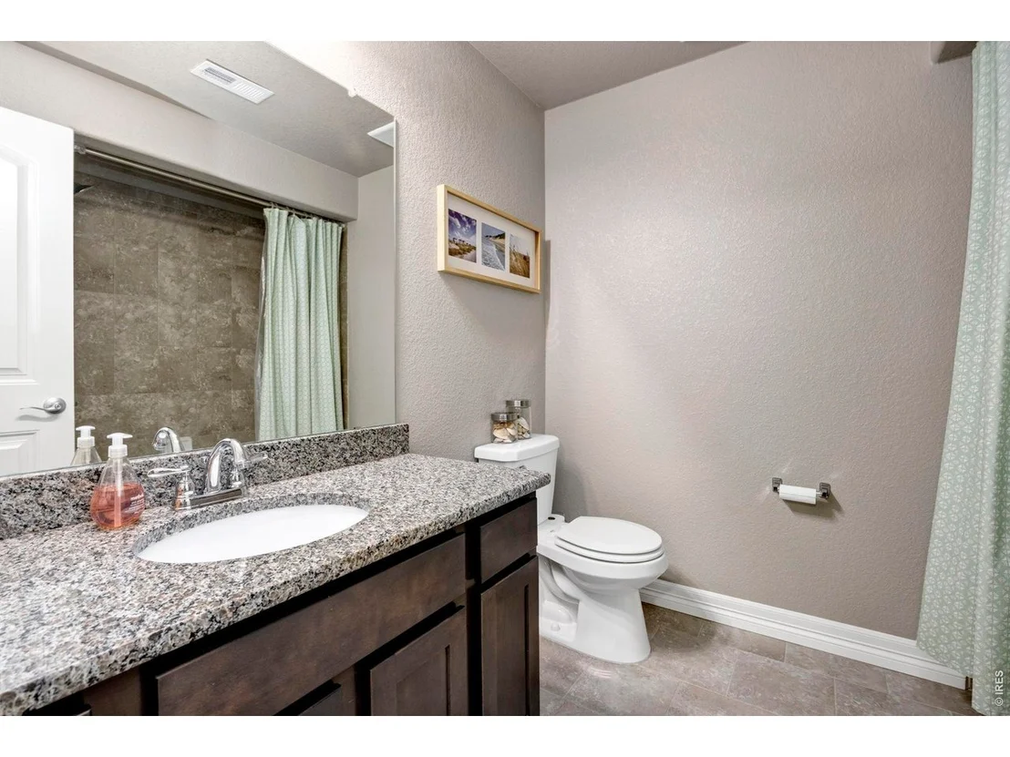 Photo of 5225 Carmon Dr