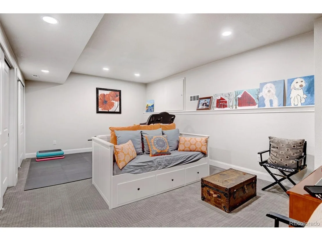Photo of 8262 Moss Cir