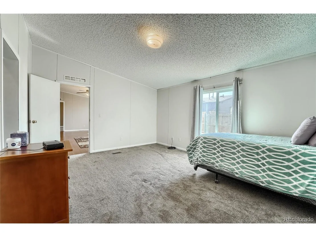 Photo of 215 Elm St