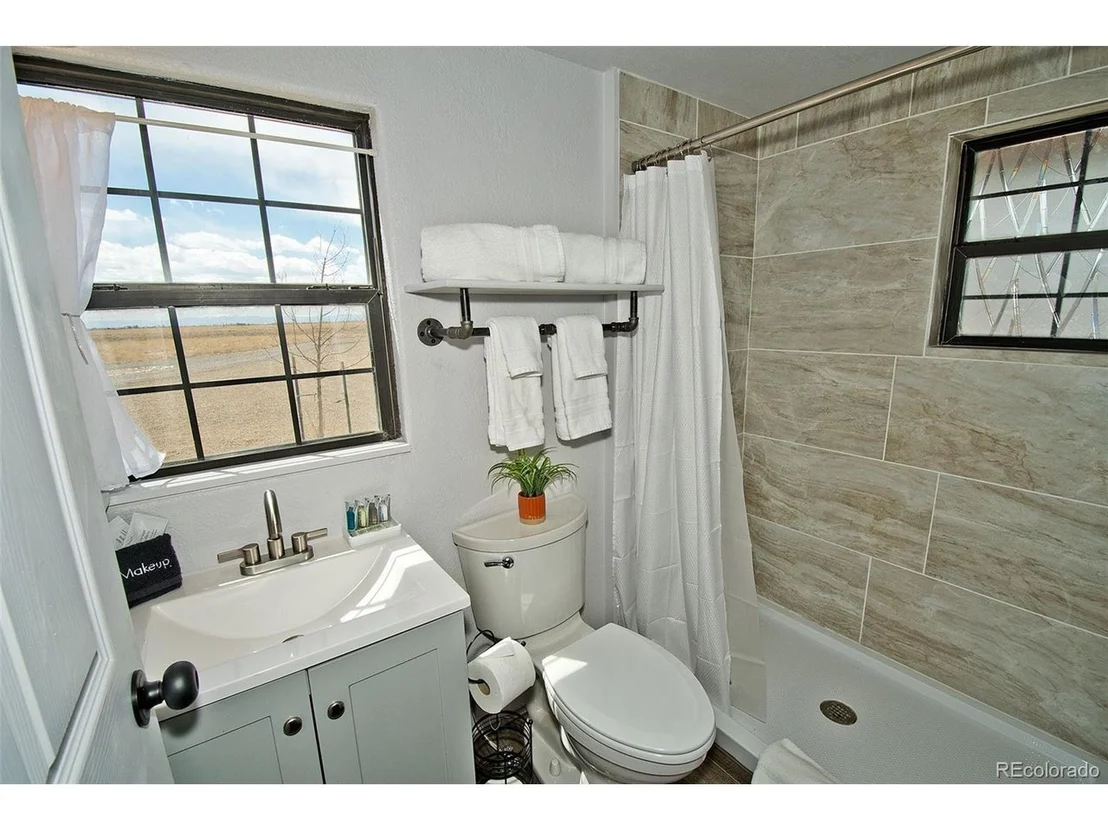 Photo of 27378 Red Cloud Ave