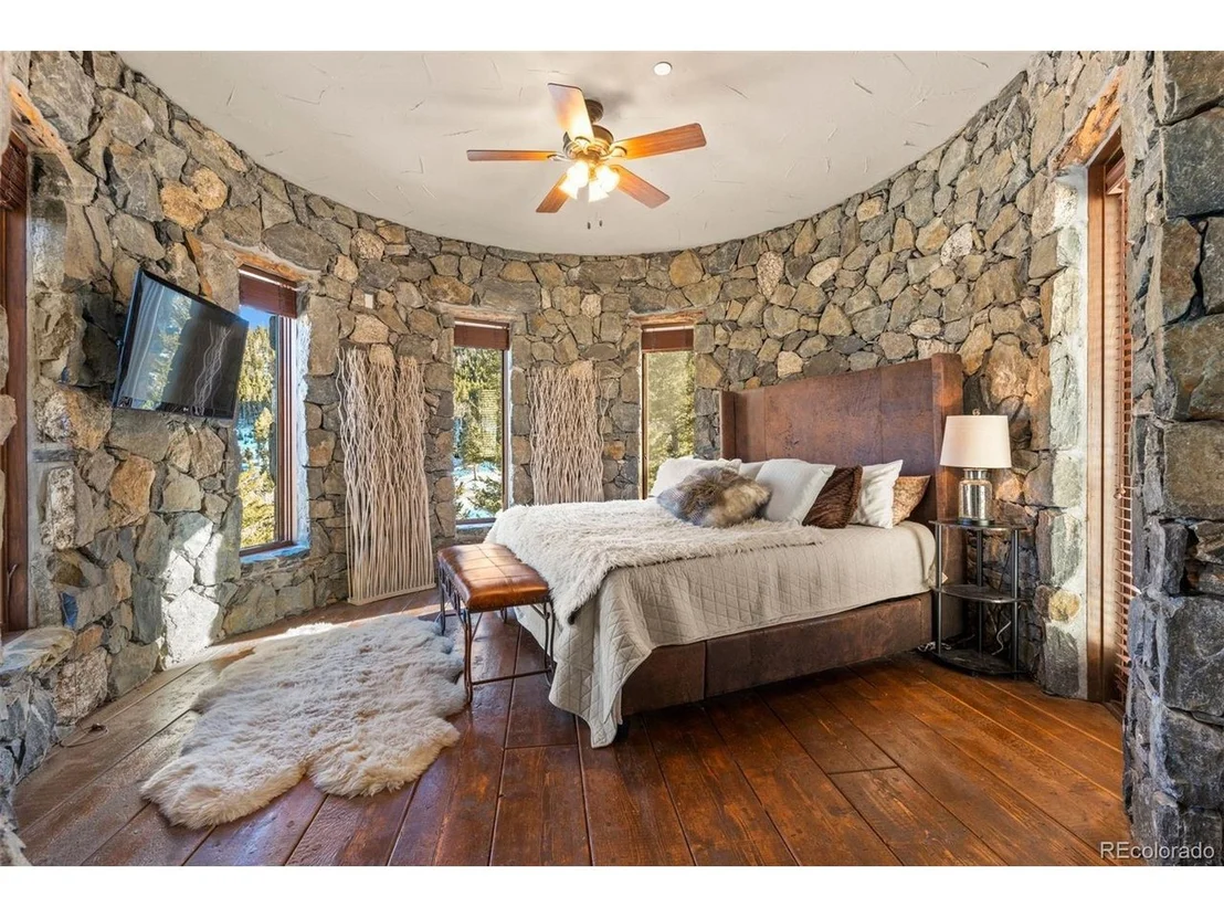 Photo of 142 Outpost Ln