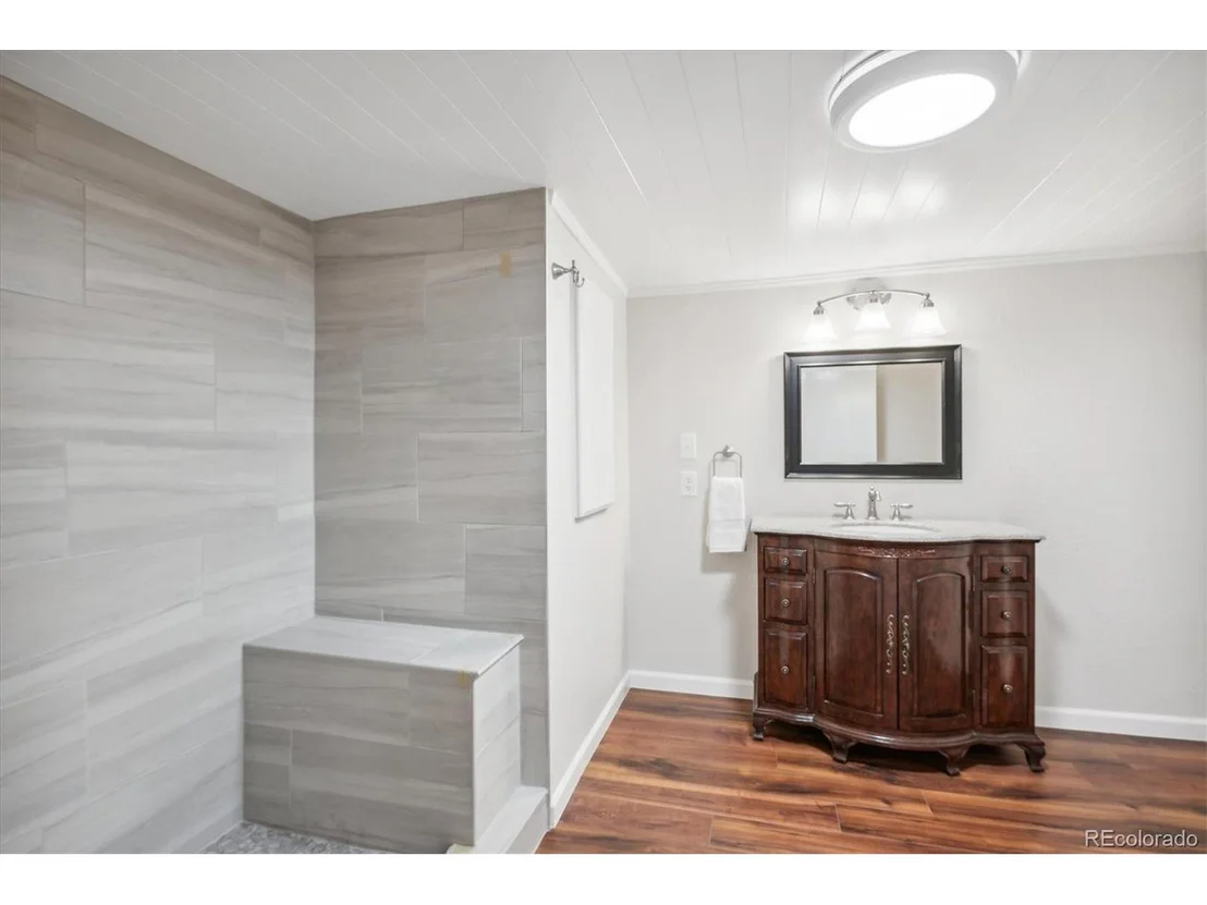 Photo of 1715 W 115th Cir