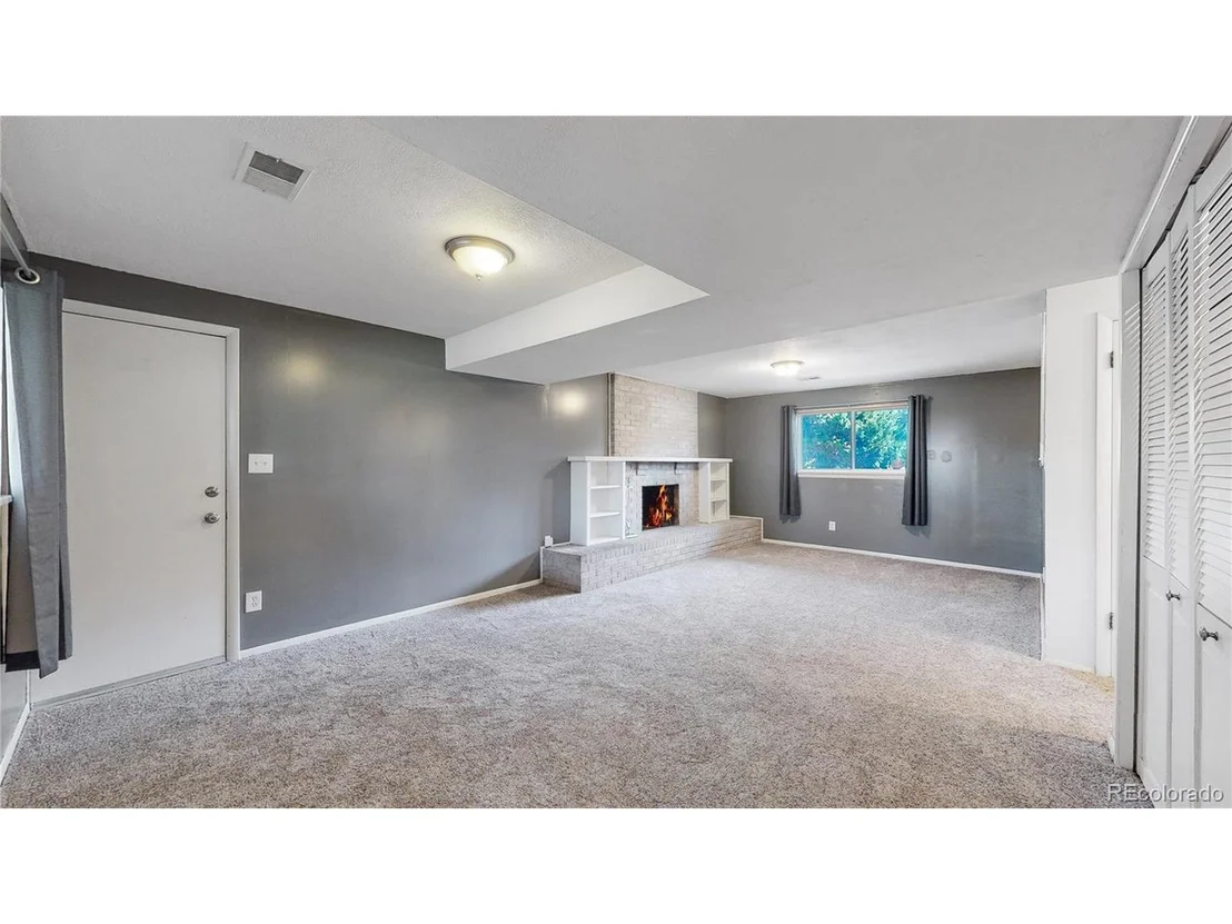 Photo of 8239 Chase Dr