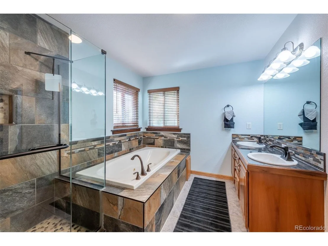Photo of 2701 Falcon Dr