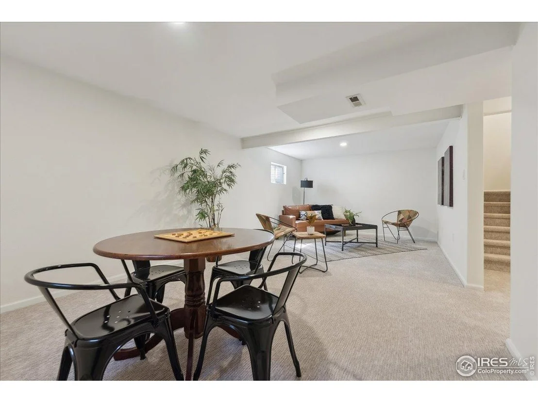 Photo of 2476 Sunset Dr