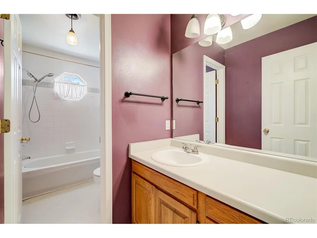 Photo of 1670 Ridgeview Cir