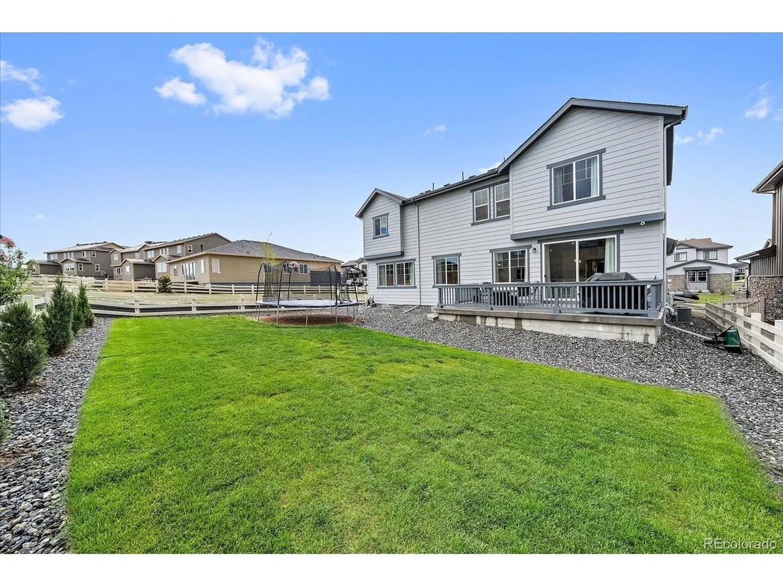 Photo of 7112 S Waterloo Way