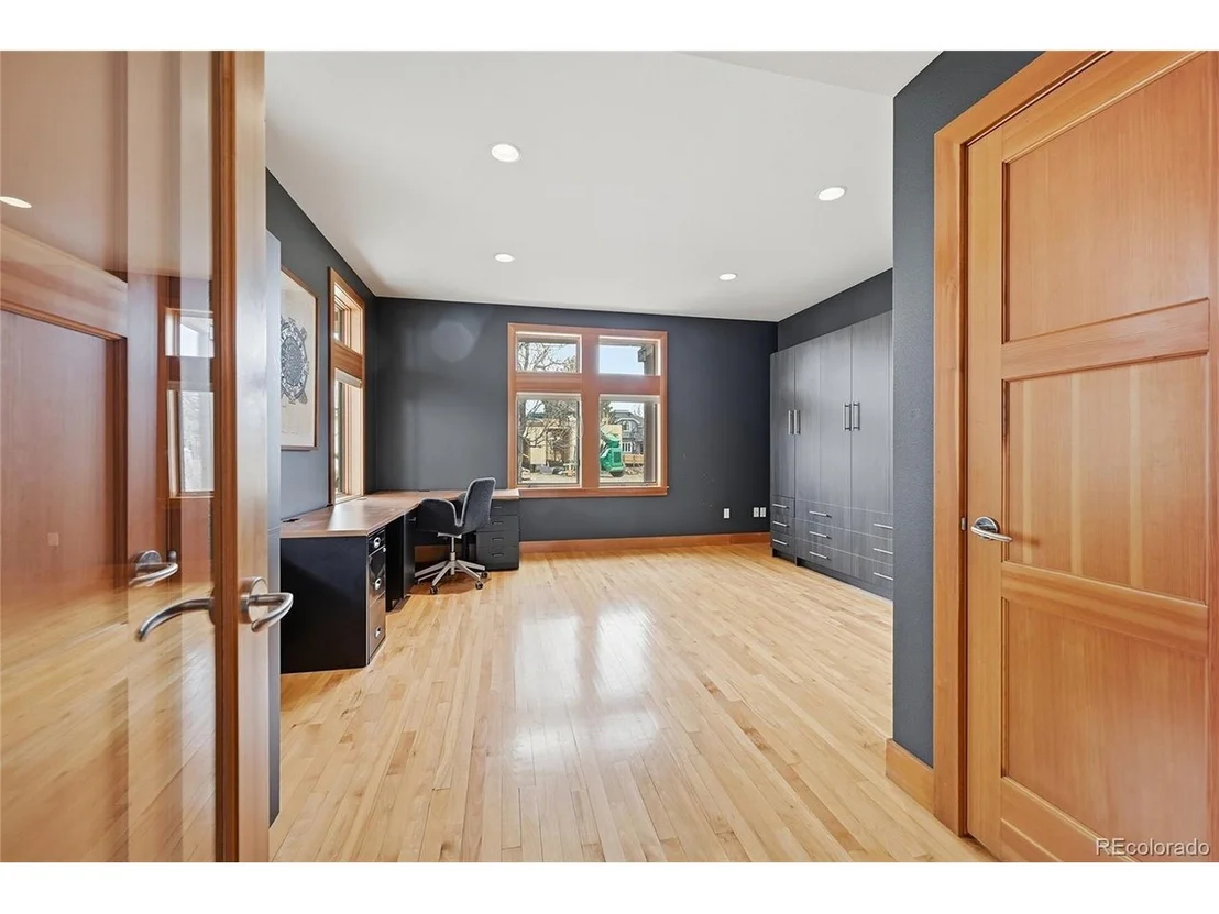 Photo of 860 Union Ave
